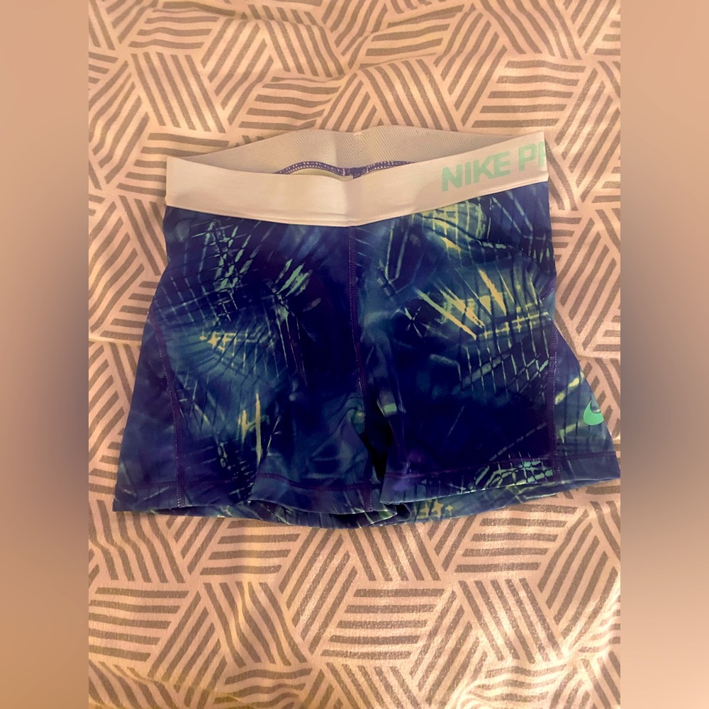 NIKE PRO SHORTS